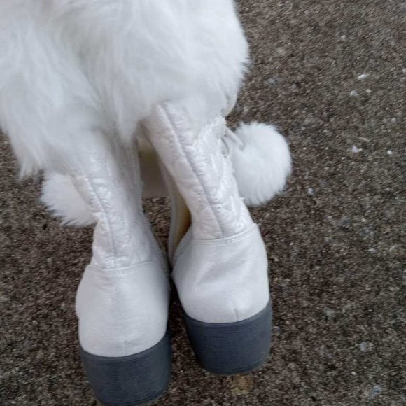 Roebuck & Co white fur boots toddler girl size 12M - Picture 9 of 9